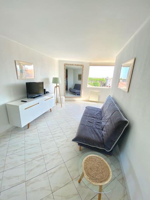 Appartement Spacieux 65M2, Avec Piscine Et Parking Fréjus Eksteriør bilde